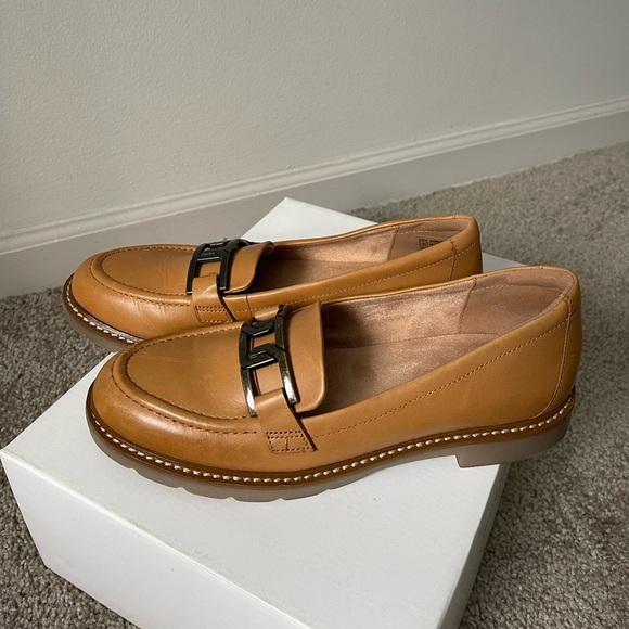 Rockport Women's Kacey Chain Loafers Elegant Tan Career Comfy Bussines Size 8.5 - Picture 3 of 10